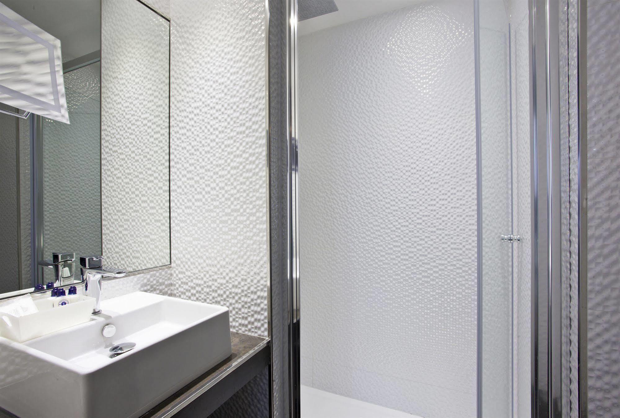 Best Western Nouvel Orleans Montparnasse Paris Exterior foto